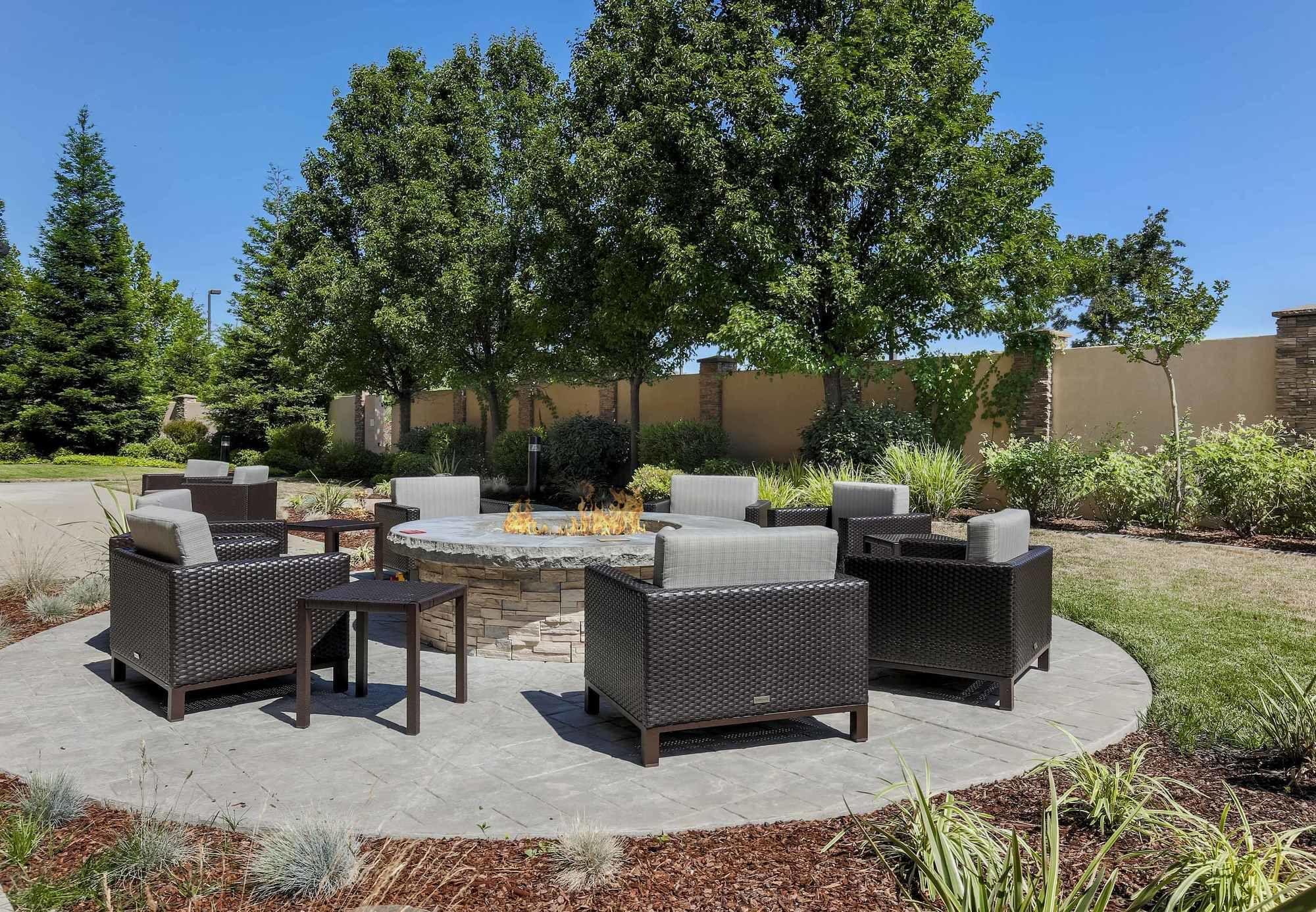 Courtyard By Marriott Roseville Galleria Mall/Creekside Ridge Drive Exteriör bild