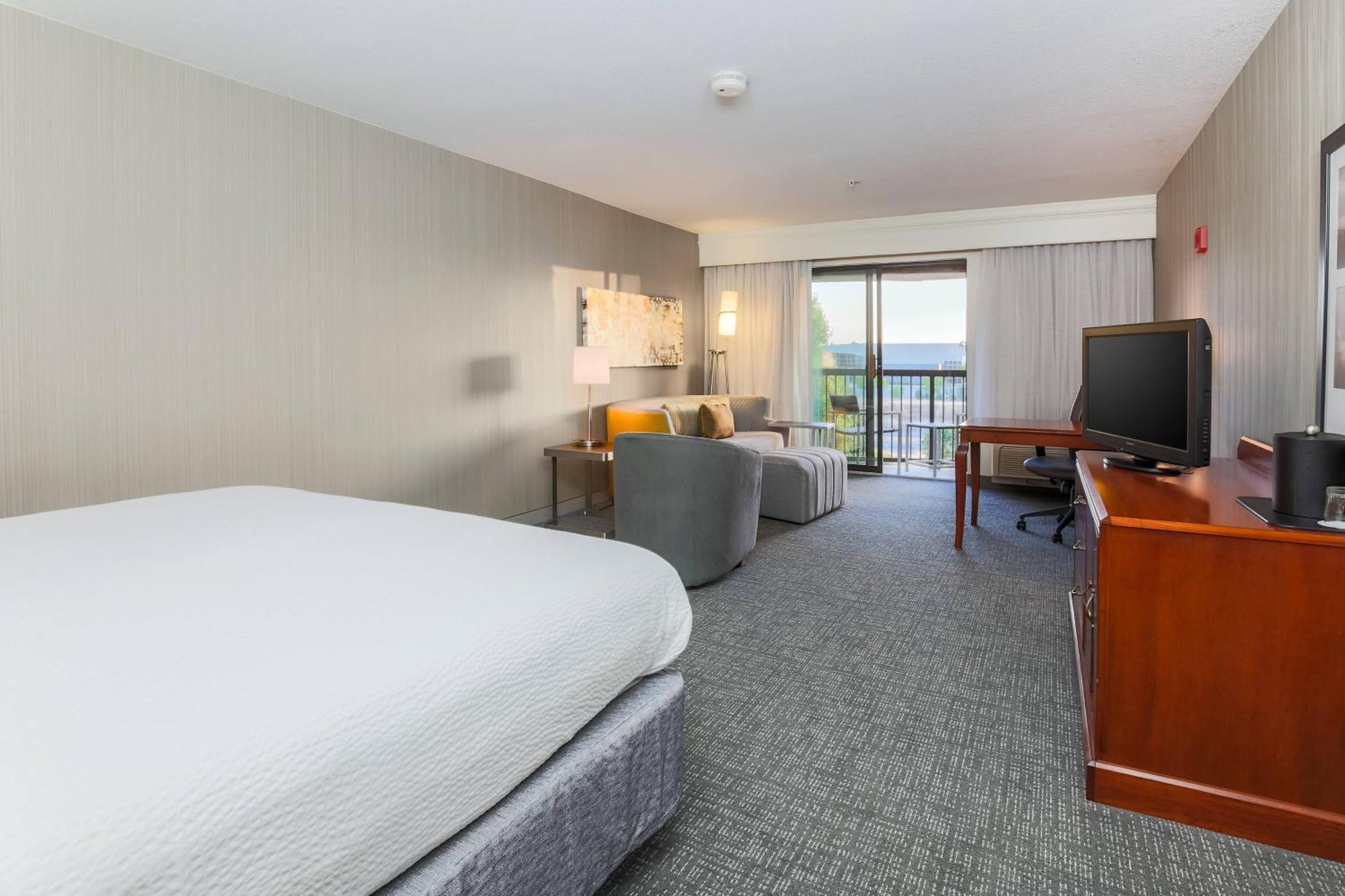 Courtyard By Marriott Roseville Galleria Mall/Creekside Ridge Drive Exteriör bild
