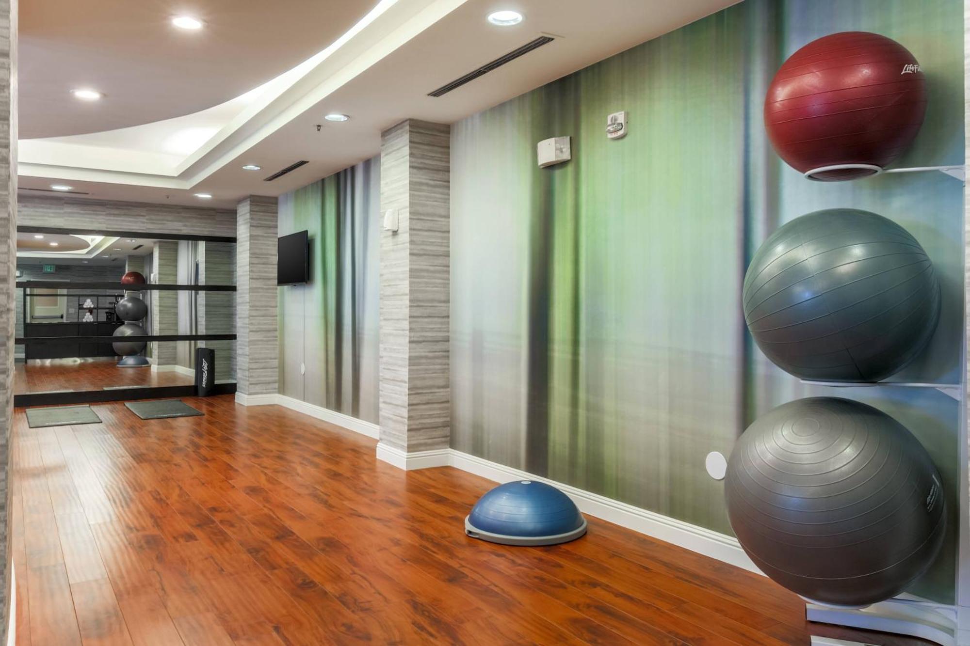Courtyard By Marriott Roseville Galleria Mall/Creekside Ridge Drive Exteriör bild